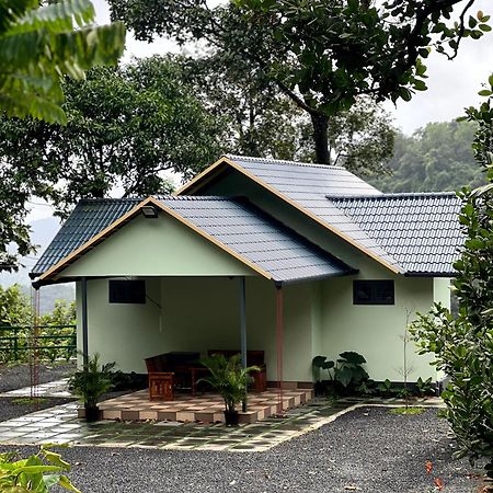 Royal Mount Inn Resorts Paithalmala Esterno foto